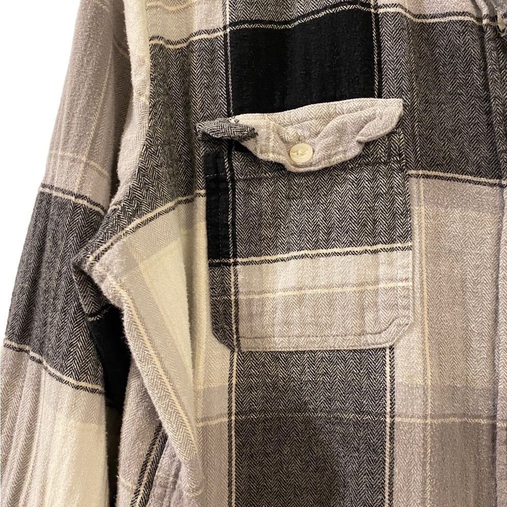 (Sold)UNIVERSAL THREAD buffalo plaid long sleeve button down Shirt, Size XL - Picture 6 of 9